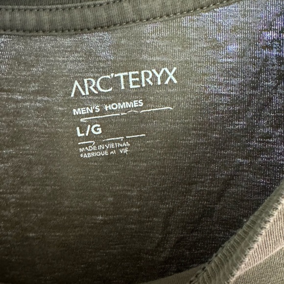Arc'teryx Men's Olive Short Sleeve Tee - Picture 3 of 4